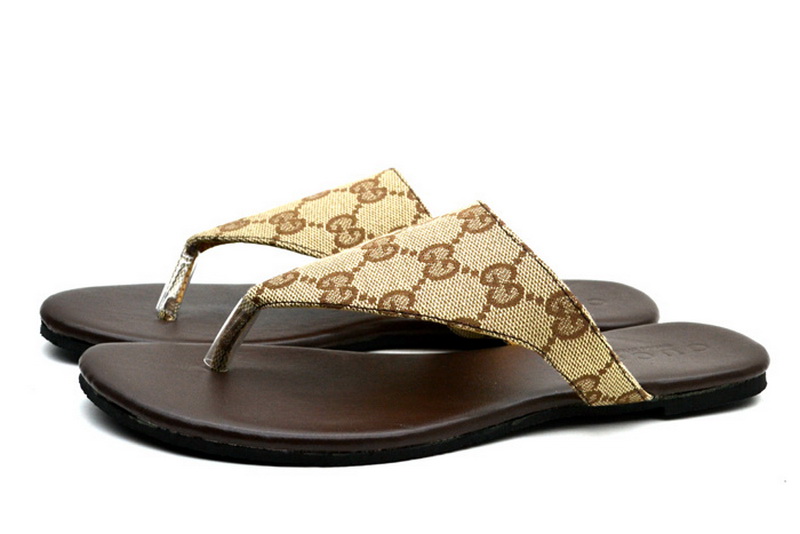 Gucci Slippers Woman--175